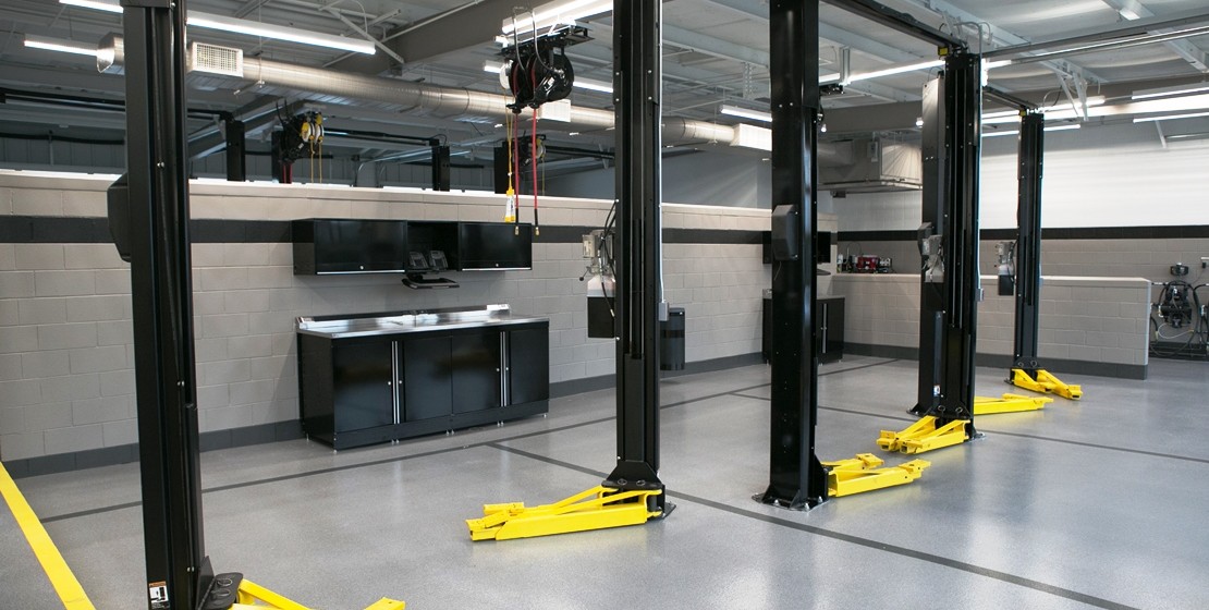 Automotive Detail Building & Service Bays